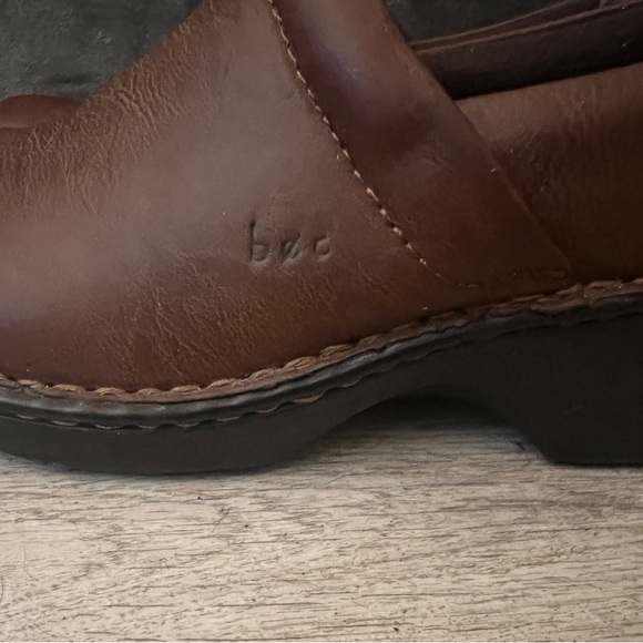 B.O.C by BORN brown leather nursing style shoes with heel - Picture 6 of 6